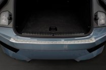 BMW iX (I20) 2022– Nerezová lišta na zadní nárazník Carmos fotografie 2