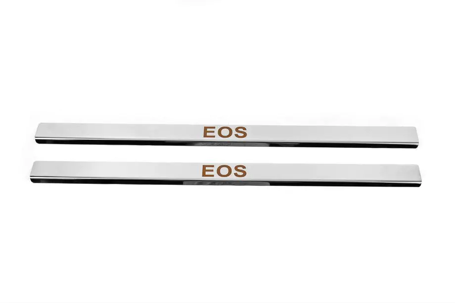 Volkswagen EOS 2006–2011 Nerezové kryty prahů Carmos (2 ks, nerez) Image