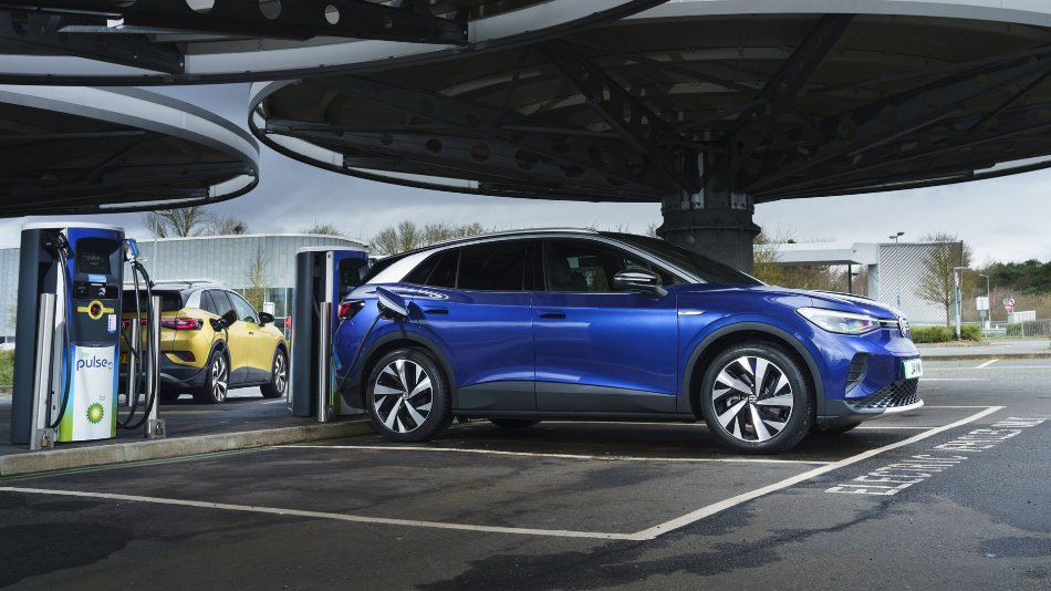 Jak prodloužit dojezd elektromobilu: užitečné tipy