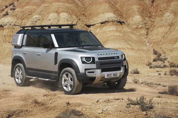 Test velkého výkonného SUV Land Rover Defender 110 Fotografie 2