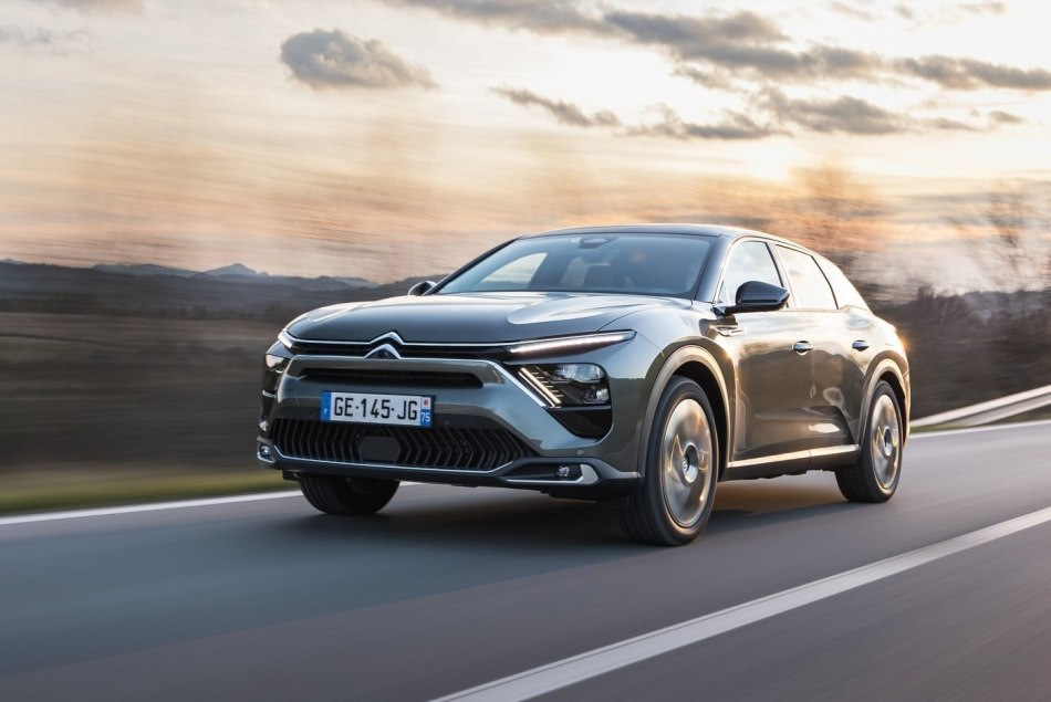 Recenze Citroen C5 X: nový pohled na komfort a design