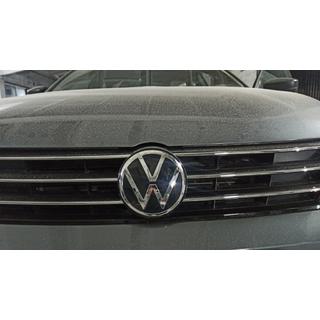 Přední emblém Volkswagen Jetta 2011–2018 fotografie 2