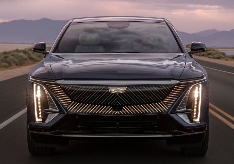 Recenze elektrického luxusního crossoveru Cadillac Lyriq