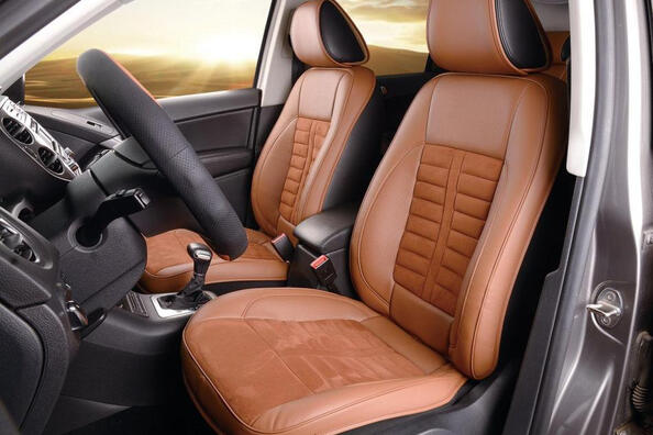 Jaký materiál je nejlepší pro automobilové potahy?
