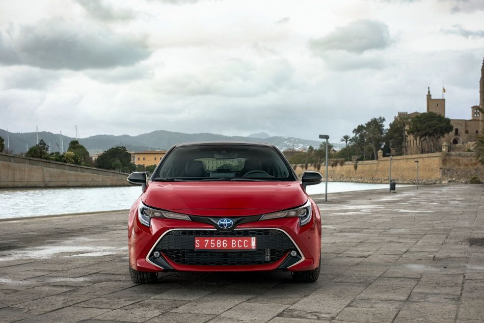 Test hatchbacku Toyota Corolla Hatchback Hybrid