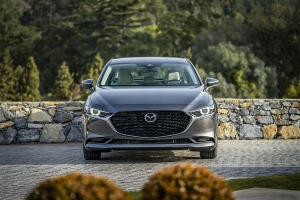 Recenze Mazda 3 Sedan IV. generace