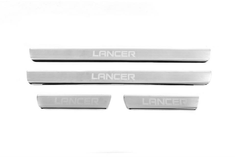 Mitsubishi Lancer 9 2004–2008 Nerezové kryty prahů Carmos V3 (4 ks) Image