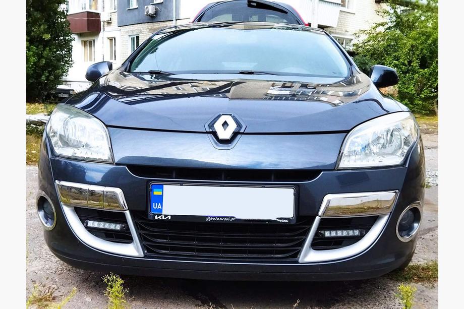 Renault Megane III 2009–2016 Rohy na přední nárazník 2008-2011 (nerez) Image