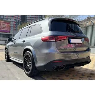 Zadní difuzor s koncovkami vyfuku BlackEdition (design GLS63)
