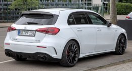 Mercedes A-class W177 2018– Zadní difuzor s výfukovými koncovkami (Design A35 HB) fotografie 1