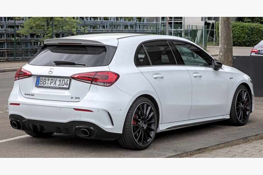 Mercedes A-class W177 2018– Zadní difuzor s výfukovými koncovkami (Design A35 HB) Image