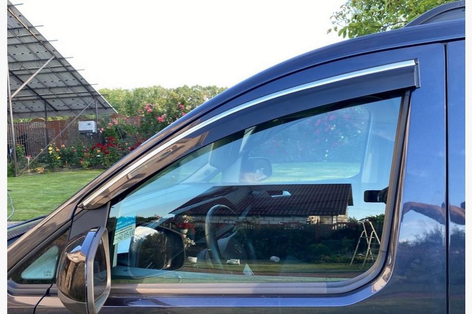 Ford Connect 2021– Okenní deflektory s chromovou lištou (2 ks, Sunplex Chrome) Image