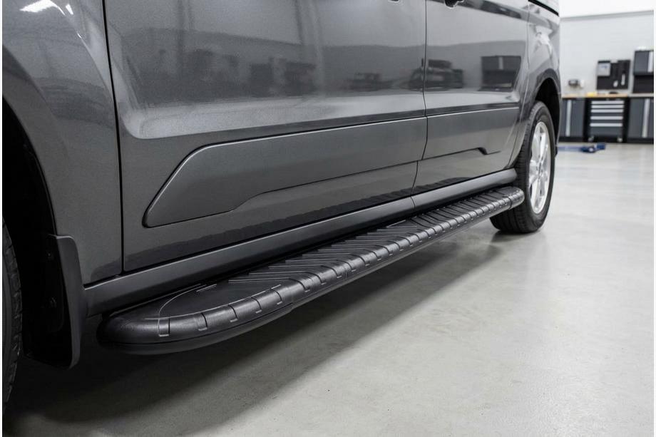 Ford Connect 2021– Boční prahy Bosphorus Black (2 ks, hliník) Maxi (dlouhý rozvor) Image