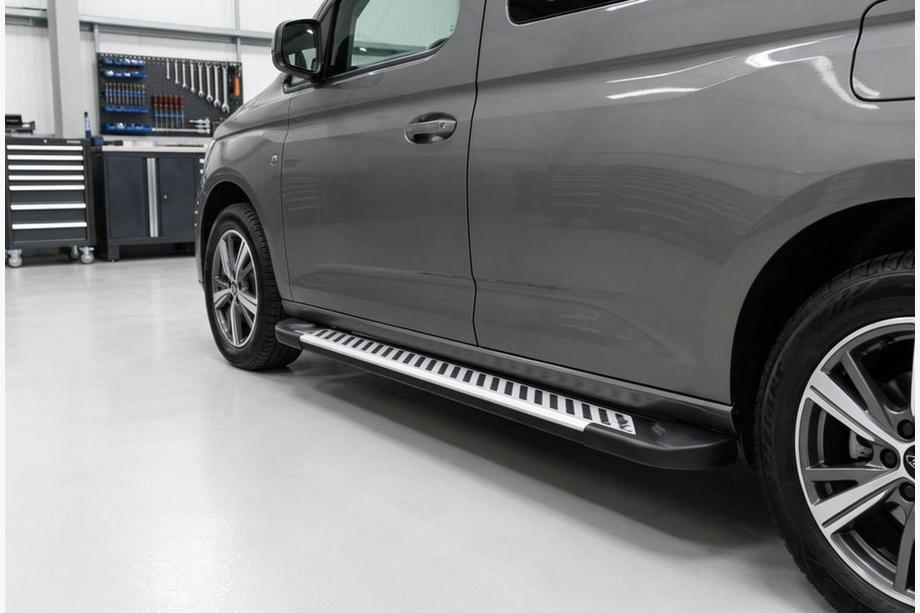 Ford Connect 2021– Boční nášlapy Line (2 ks, hliník) Image