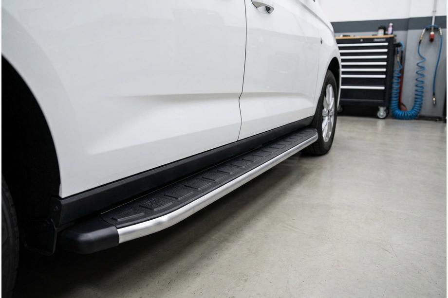 Ford Connect 2021– Boční nášlapy Fullmond (2 ks, hliník) Maxi (dlouhý rozvor) Image