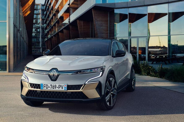 Recenze hatchbacku Renault Megane E-Tech Electric