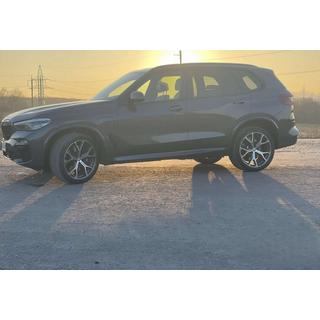 Sada bočních prahů M-Sport/X5M 2018-2022 (2 ks, k lakování) fotografie 2