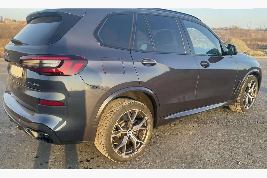 BMW X5 G05 2019–2026 Sada bočních prahů M-Sport/X5M 2018-2022 (2 ks, k lakování) Image