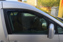 Volkswagen Caddy 2004–2010 Vkládací deflektory oken Niken Luxury (2 ks) fotografie 4