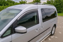 Volkswagen Caddy 2015–2020 Okenní deflektory s chromovanou lištou Niken Luxury (2 ks) fotografie 4