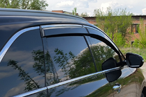 Kia Sorento III UM 2014–2020 Okenní deflektory s chromovanou lištou Niken Luxury (4 ks) fotografie 3