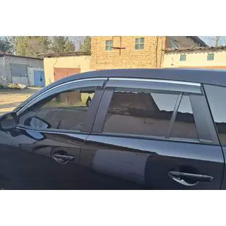 Okenní deflektory s chromovanou lištou Niken Luxury (4 ks) fotografie 4