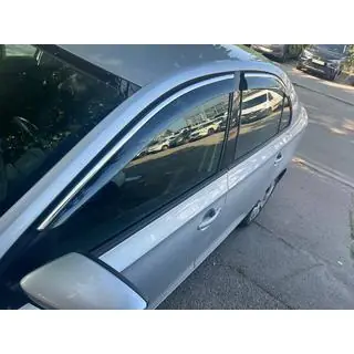 Okenní deflektory s chromovanou lištou Niken Luxury (4 ks) fotografie 1