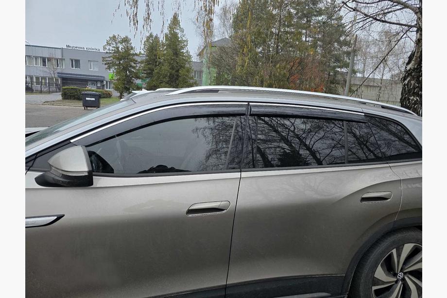 Volkswagen ID.6 2021– Okenní deflektory s chromovanou lištou Niken Luxury (4 ks) Image