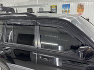 Lexus LX470 1998–2007 Okenní deflektory Niken Luxury (4 ks) fotografie 4
