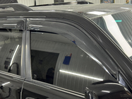 Lexus LX470 1998–2007 Okenní deflektory Niken Luxury (4 ks) fotografie 12