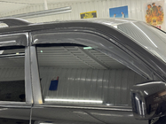 Lexus LX470 1998–2007 Okenní deflektory Niken Luxury (4 ks) fotografie 13