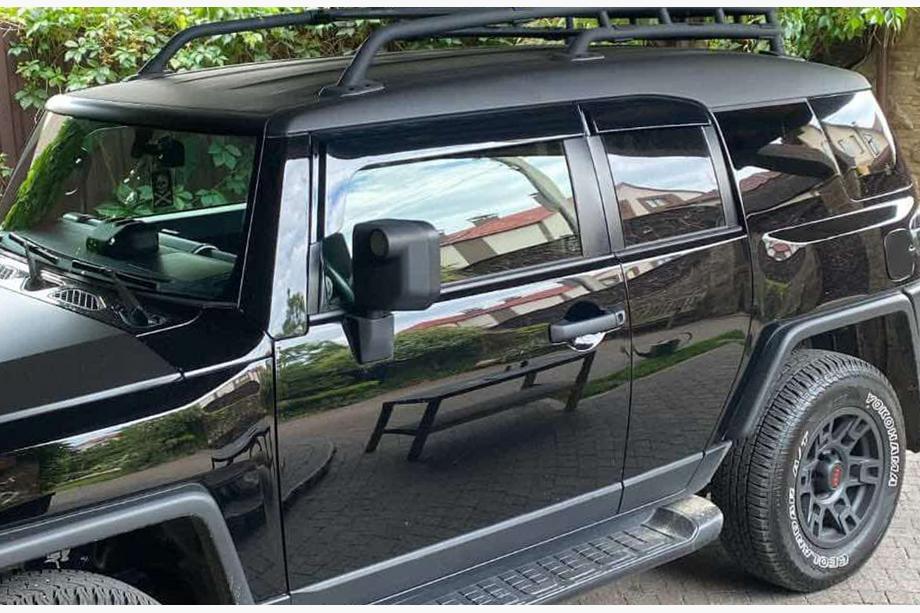 Toyota FJ Cruiser 2006–2022 Okenní deflektory Niken Luxury (4 ks) Fotografie 1