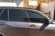 BMW X5 G05 2019–2026 Vkládací deflektory oken Niken Luxury (4 ks) fotografie 8