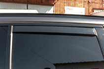 BMW X5 G05 2019–2026 Vkládací deflektory oken Niken Luxury (4 ks) fotografie 3