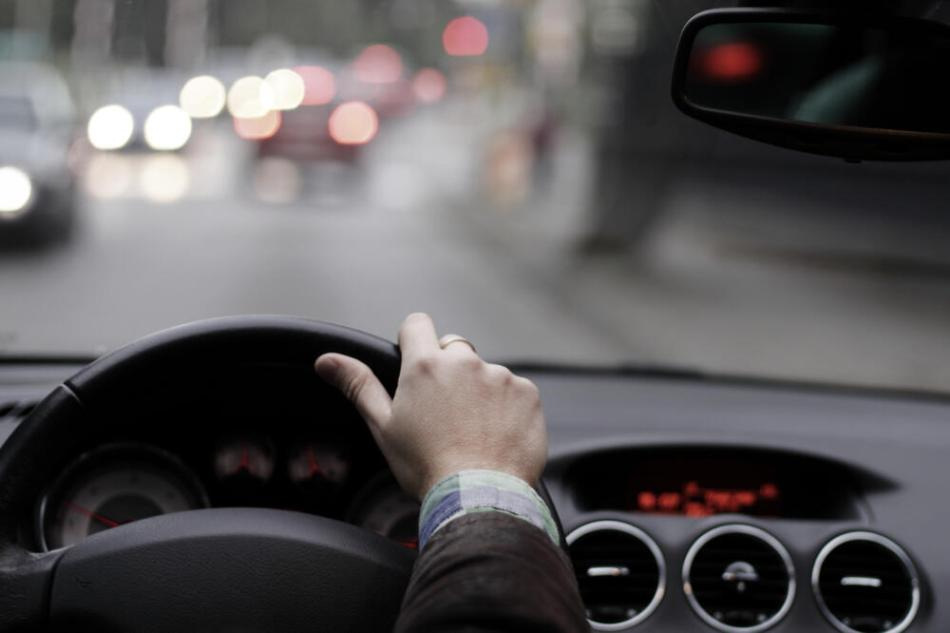 Automobilová etiketa: jak se chovat na silnici a na parkovišti