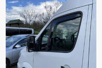 Volkswagen Crafter 2006–2016 Okenní deflektory, vložné (2 ks, HEKO) fotografie 3