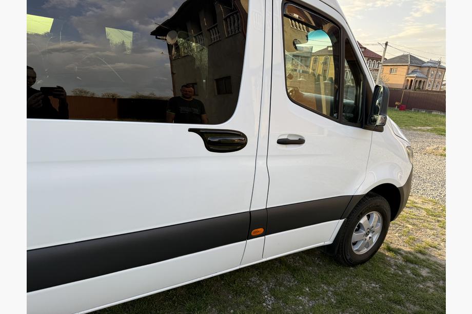 Mercedes Sprinter W907/W910 2018– Kryt kliky bočních dveří EuroCap (ABS) Fotografie 2