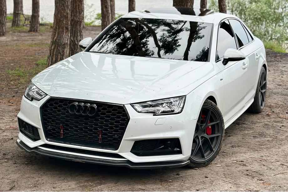 Audi A4 B9 2015–2024 Přední lip nástavec DPT V-1 (pro S-Line, 2015-2019, lesklá černá) Image