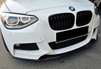 BMW řada 1 F20/F21 2011–2019 Přední lip spoiler DPT V-3 (pro M Performance Style, černý lesk) fotografie 1