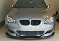 BMW řada 5 E60/E61 2003–2010 Přední lip spoiler DPT (s ploutvičkami, pro M5 Hamann, černý lesk) fotografie 2
