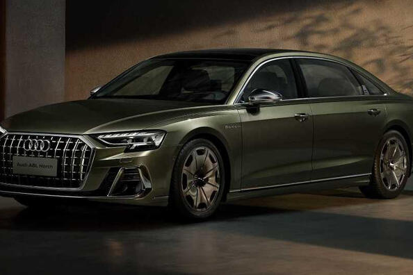 Recenze Audi A8 L Horch: luxusní vlajková loď reprezentativní třídy