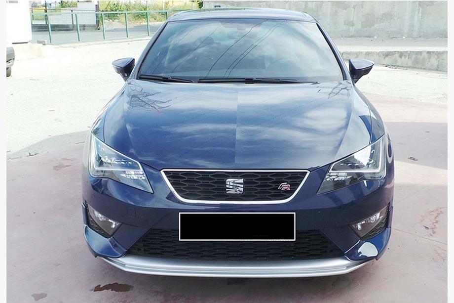 Seat Leon 2013–2020 Přední lip spoiler DPT V-2 (2013-2016, lesklá černá) Image