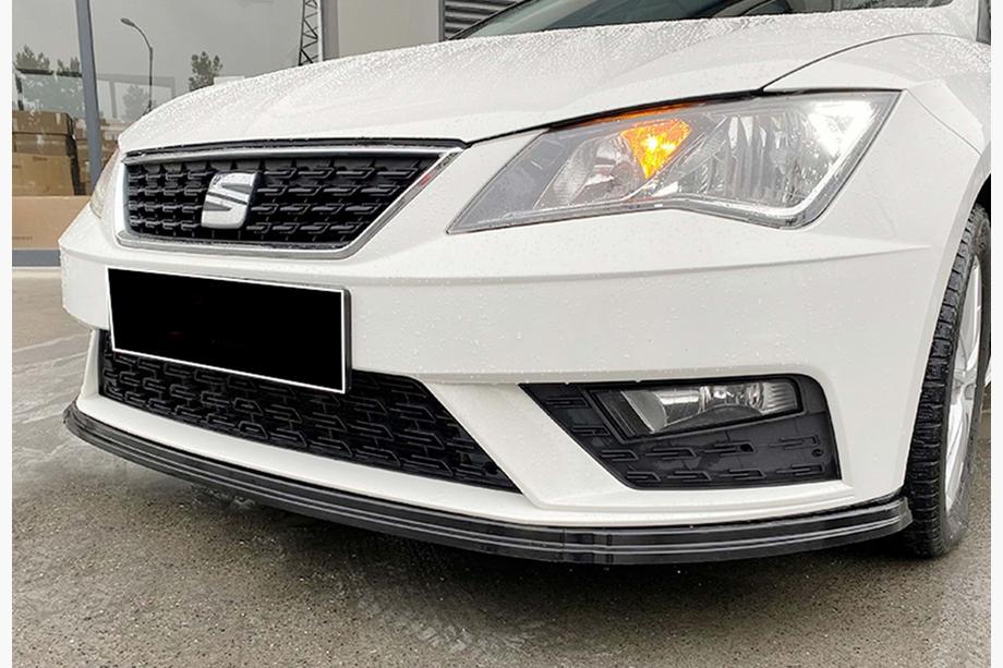 Seat Leon 2013–2020 Přední lip spoiler DPT V-4 (2017-2020, černý lesk) Image