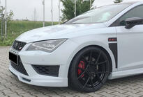Seat Leon 2013–2020 Přední lip spoiler DPT V-5 (2017-2020, černý lesk) fotografie 2