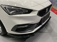 Seat Leon 2020– Přední lip spoiler DPT V-2 (lesklá černá) fotografie 2