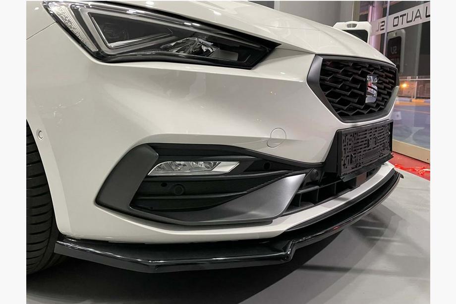 Seat Leon 2020– Přední lip spoiler DPT V-2 (lesklá černá) Image