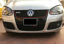 Volkswagen Golf 5 2003–2009 Přední lip spoiler DPT V-2 (pro GTI, černý lesk) fotografie 1