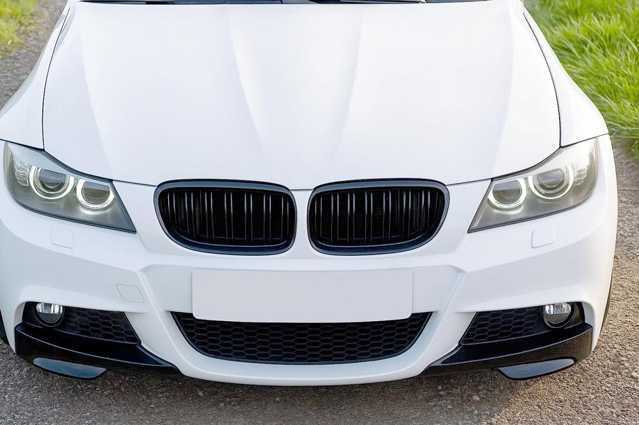 BMW řady 3 E90/E91 2005–2011 M-Look ledvinky (2008-2011, černý lesk) Image