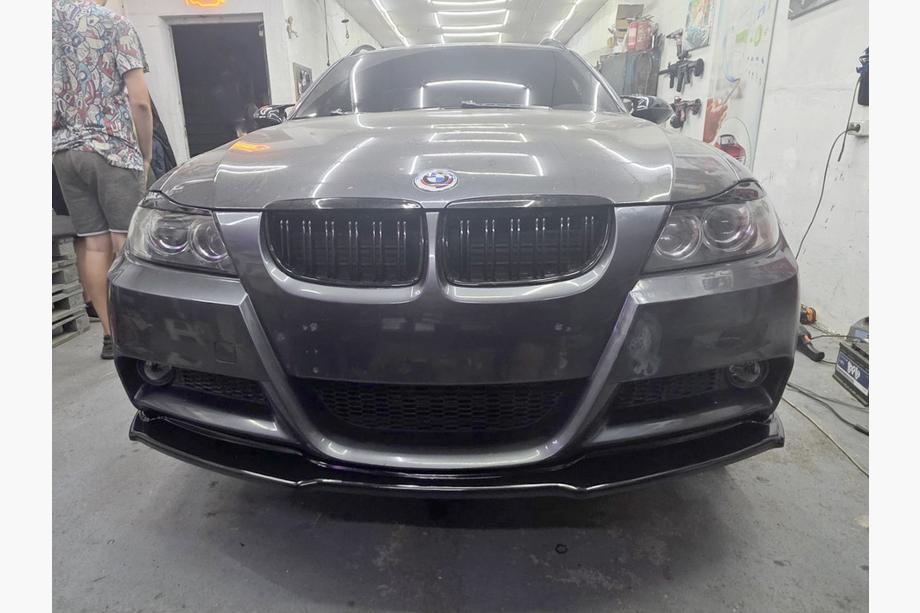 BMW řady 3 E90/E91 2005–2011 M-Look ledvinky (pro E-90/91, 2005-2008, černý lesk) Fotografie 8