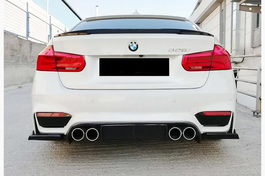 BMW řada 3 F30/F31 2012–2019 Zadní difuzor DPT V-6 (pro M3, černý lesk) Image